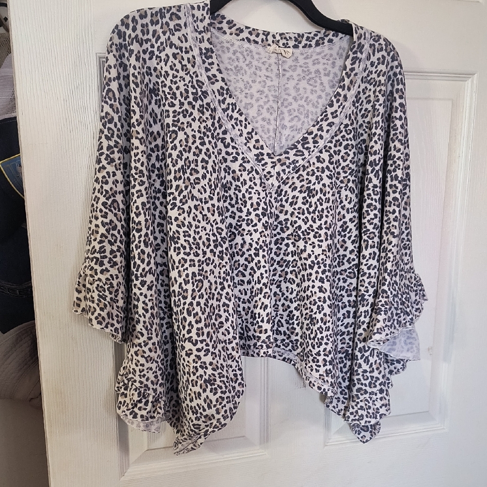 Peach Love California Leopard Print Cape